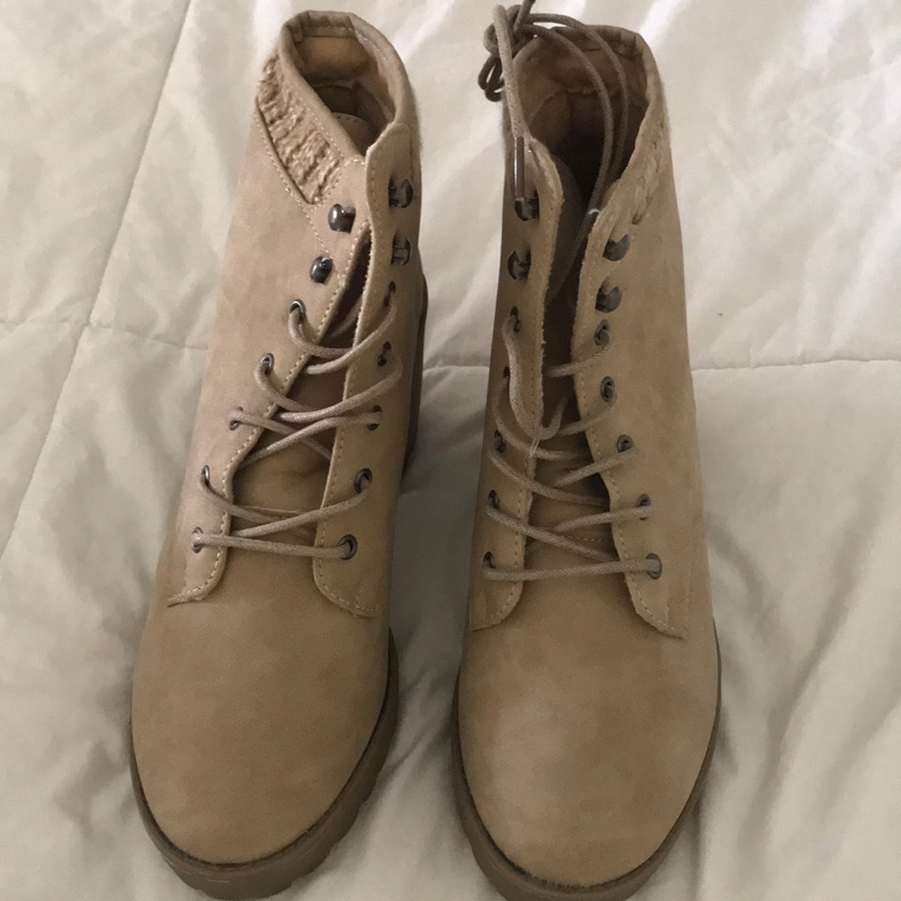 Ankle booties - Picture 2 of 5